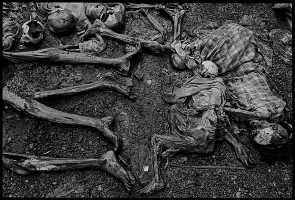 james-nachtwey-rwandan-genocide-02