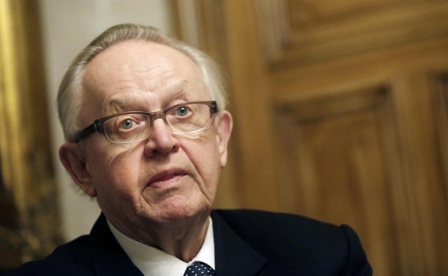 Martti Ahtisaari kannattaa globaalia harvainvaltaa, kansanvallan oikeuksien kustannuksella: hänen mukaan kansanäänestykset ovat myrkkyä, olipa kyse sitten Suomen Nato-jäsenyydestä tai Britannian suhteesta Euroopan unioniin.