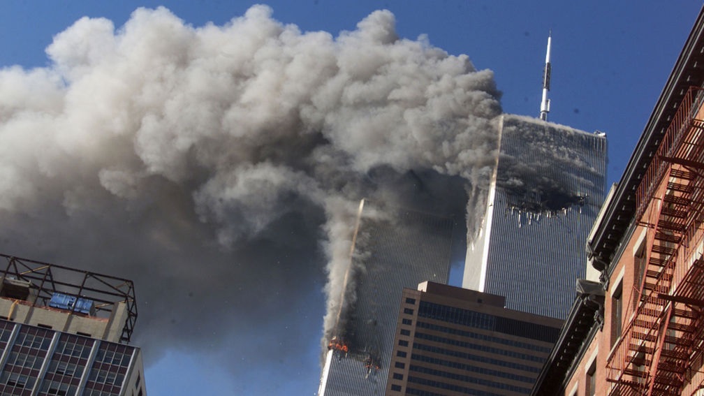 Saadakseen valtioterrorismilleen pontta, USA hyökkäsi itsensä kimppuun vuonna 2001.