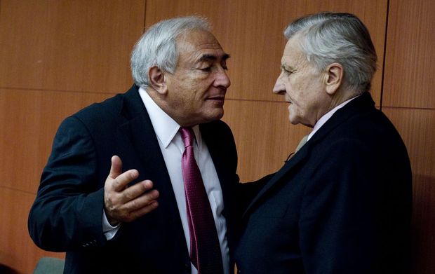 Juutalaistaustaiset pankkiirit Strauss-Kahn ja Trichet.