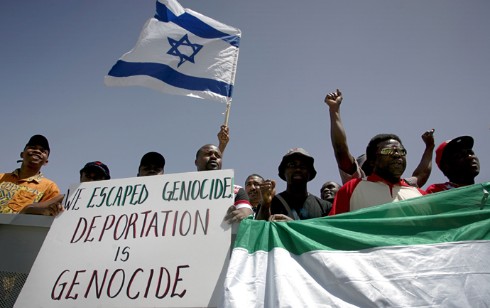 Sudanilaispakolaiset yrittävät turhaan päästä Israeliin.
