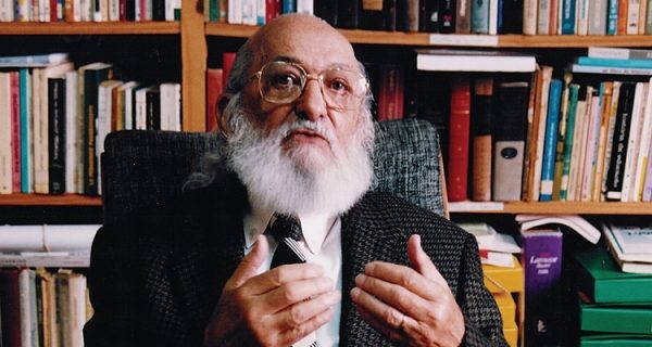 Paulo Freire.